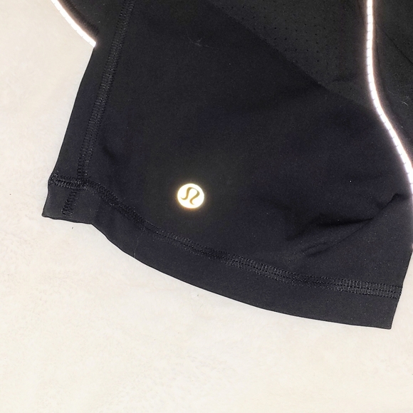 Lululemon Fast & Free Shorts 6 - Picture 6 of 12